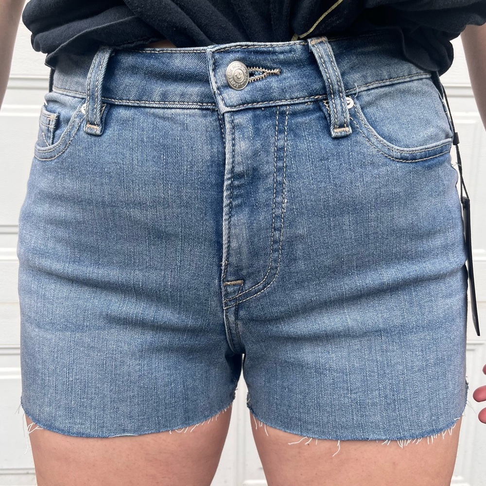 True religion light wash blue denim jean cut off raw hem shorts w27 NWT